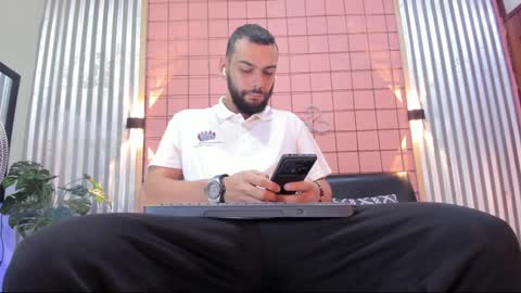 Juan Camilo online show from January 5, 2025, 1:13 am