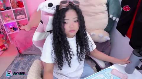 Any online show from November 21, 2025, 2:43 am