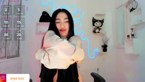 Snapshot of anyeluz_z chatting on March 6, 2025, 6:05 pm anyeluz_z online show from March 6, 2025, 6:05 pm