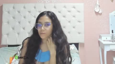 Snapshot of aome_rainbow2 chatting on December 15, 2024, 9:24 am Aome Rainbow online show from December 15, 2024, 9:24 am