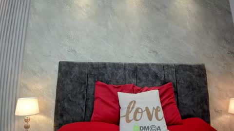 Snapshot of aome_rainbow2 chatting on February 17, 2025, 10:58 pm Aome Rainbow online show from February 17, 2025, 10:58 pm