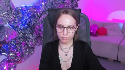 Snapshot of aphexqueen chatting on December 5, 2024, 8:22 pm APHEX QUEEN online show from December 5, 2024, 8:22 pm