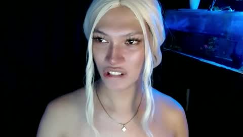 Snapshot of aphr0dite_x chatting on December 28, 2024, 8:37 am Roman Goddess online show from December 28, 2024, 8:37 am