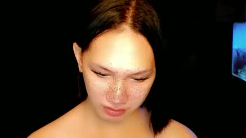 Snapshot of aphr0dite_x chatting on January 4, 2025, 5:47 pm Roman Goddess online show from January 4, 2025, 5:47 pm