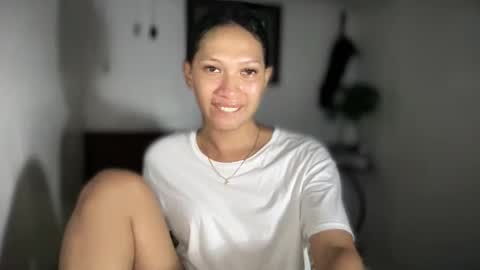 Snapshot of aphr0dite_x chatting on October 16, 2025, 10:05 am Roman Goddess online show from October 16, 2025, 10:05 am