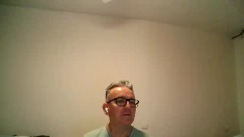 Snapshot of apixaba chatting on January 26, 2025, 8:34 pm furry bear online show from January 26, 2025, 8:34 pm