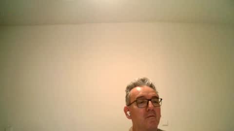 Snapshot of apixaba chatting on February 16, 2025, 9:59 pm furry bear online show from February 16, 2025, 9:59 pm