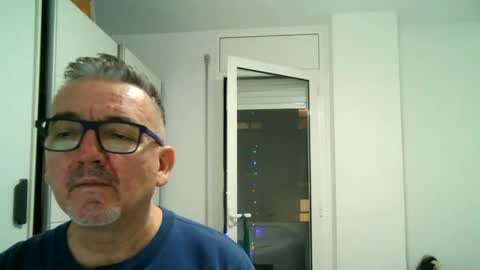 Snapshot of apixaba chatting on November 1, 2025, 6:32 pm furry bear online show from November 1, 2025, 6:32 pm