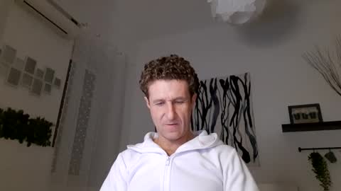 apollobest77 online show from January 11, 2025, 6:23 pm