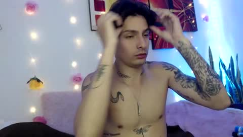 Snapshot of apolo01_ chatting on December 4, 2024, 3:43 pm Apolo online show from December 4, 2024, 3:43 pm