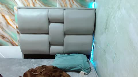 Snapshot of apolo01_ chatting on September 16, 2025, 6:31 pm Apolo online show from September 16, 2025, 6:31 pm