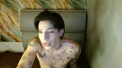 Snapshot of apolo01_ chatting on September 18, 2025, 6:54 pm Apolo online show from September 18, 2025, 6:54 pm