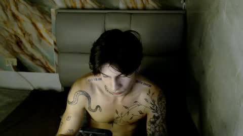 Snapshot of apolo01_ chatting on September 22, 2025, 6:54 pm Apolo online show from September 22, 2025, 6:54 pm