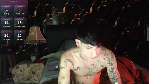 Apolo online show from November 17, 2025, 10:48 pm