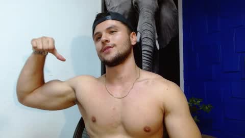 Snapshot of apolo_klein1 chatting on February 11, 2025, 5:47 am Apolo online show from February 11, 2025, 5:47 am