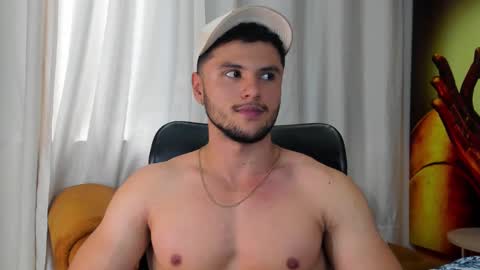 Snapshot of apolo_klein1 chatting on February 23, 2025, 8:33 pm Apolo online show from February 23, 2025, 8:33 pm