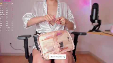 Snapshot of apoteosis_ chatting on December 14, 2024, 11:18 am Apo online show from December 14, 2024, 11:18 am