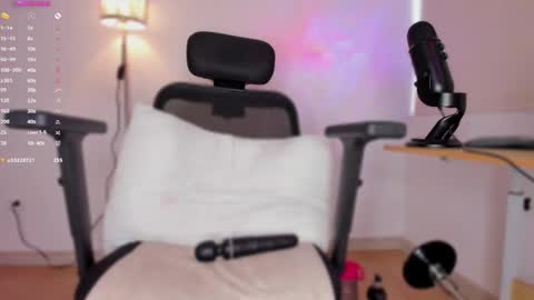 Snapshot of apoteosis_ chatting on January 25, 2025, 2:58 pm Apo online show from January 25, 2025, 2:58 pm