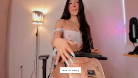 Snapshot of apoteosis_ chatting on February 15, 2025, 12:54 pm Apo online show from February 15, 2025, 12:54 pm