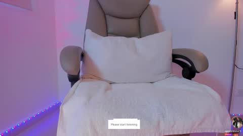 Snapshot of apoteosis_ chatting on October 18, 2025, 11:33 am Apo online show from October 18, 2025, 11:33 am