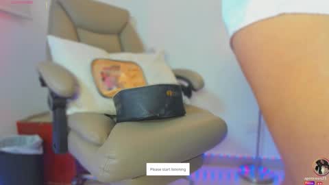 Snapshot of apoteosis_ chatting on December 4, 2025, 9:51 am Apo online show from December 4, 2025, 9:51 am