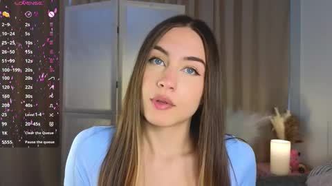 Snapshot of appleeepie chatting on September 27, 2025, 9:03 am Vicki online show from September 27, 2025, 9:03 am