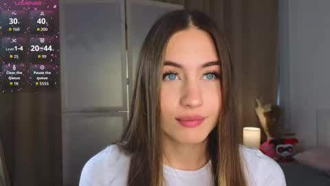 Snapshot of appleeepie chatting on October 16, 2025, 9:10 am Vicki online show from October 16, 2025, 9:10 am