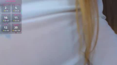 Snapshot of appleeepie chatting on November 20, 2025, 9:09 am Vicki online show from November 20, 2025, 9:09 am