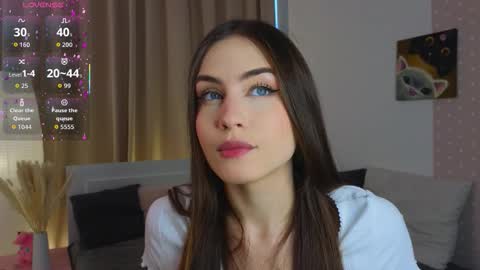 Snapshot of appleeepie chatting on November 21, 2025, 9:08 am Vicki online show from November 21, 2025, 9:08 am