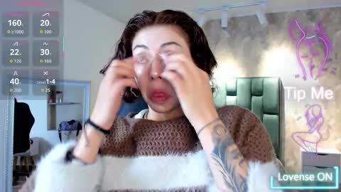  April  online show from November 12, 2025, 11:43 am