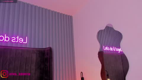 April online show from February 8, 2025, 10:39 am