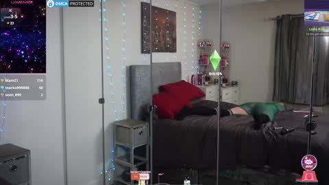Snapshot of april_flix chatting on January 21, 2025, 9:46 pm April Flix online show from January 21, 2025, 9:46 pm