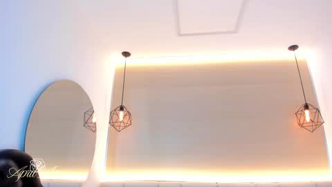 April online show from November 5, 2025, 6:46 am