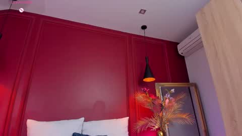 Snapshot of aprilwon chatting on February 13, 2025, 9:30 am April online show from February 13, 2025, 9:30 am