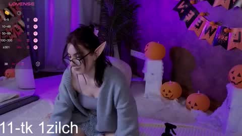 arcanedoll online show from October 31, 2025, 5:30 am