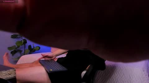 Ares online show from December 15, 2025, 3:38 pm