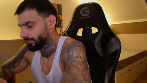 Ares Steel online show from November 17, 2025, 5:41 pm