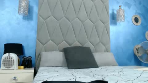 aretialisya online show from November 5, 2025, 6:24 am