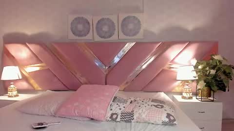 Snapshot of ari_sunshine chatting on February 5, 2025, 1:15 am Ari online show from February 5, 2025, 1:15 am