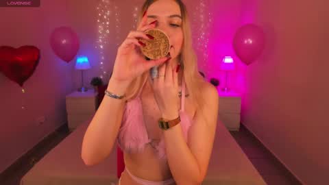 Snapshot of aria69stars chatting on February 13, 2025, 7:03 am aria69stars online show from February 13, 2025, 7:03 am