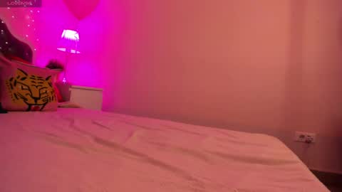 Snapshot of aria69stars chatting on February 15, 2025, 11:17 am aria69stars online show from February 15, 2025, 11:17 am