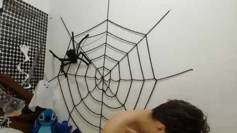 aria_arthur online show from October 27, 2025, 10:03 pm