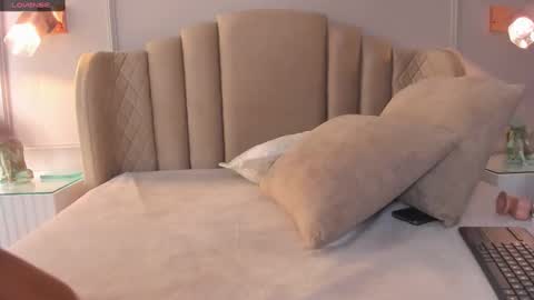 Snapshot of aria_greco chatting on January 9, 2025, 8:45 am Aria  online show from January 9, 2025, 8:45 am