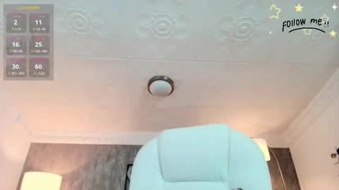 Snapshot of aria_li chatting on October 23, 2025, 12:04 pm aria online show from October 23, 2025, 12:04 pm