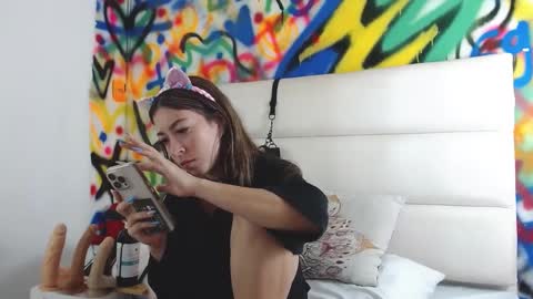 Snapshot of aria_martiin chatting on March 3, 2025, 6:01 pm aria online show from March 3, 2025, 6:01 pm