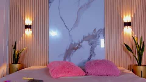 Aria Millers  online show from February 22, 2025, 11:35 am