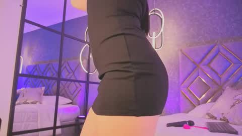 I OOT online show from September 12, 2025, 7:47 pm