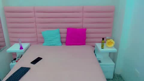 Snapshot of ariadna_princes chatting on February 5, 2025, 3:23 am ARIADNA online show from February 5, 2025, 3:23 am