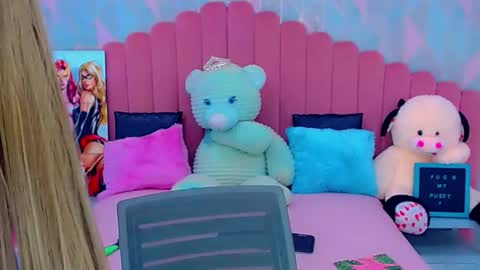 Snapshot of ariadna_princes chatting on November 25, 2025, 5:18 am ARIADNA online show from November 25, 2025, 5:18 am