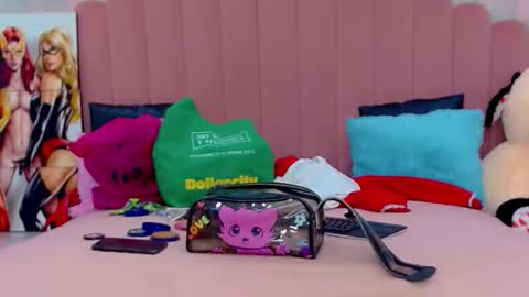 Snapshot of ariadna_princes chatting on November 30, 2025, 3:32 am ARIADNA online show from November 30, 2025, 3:32 am